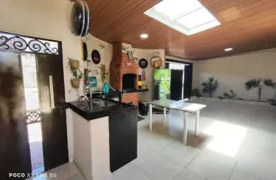 Casa com 3 quartos à venda na Vila Santa Maria, Americana 