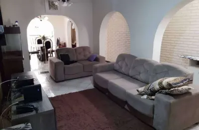 Casa com 4 quartos à venda no São Vitor, Americana 
