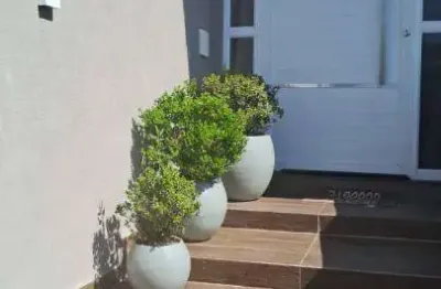 Casa com 3 quartos à venda no Jardim Santana, Americana 