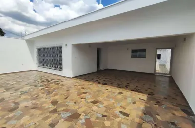 Casa com 3 quartos à venda na Vila São Pedro, Americana 