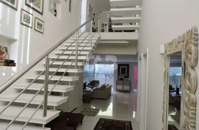 Casa com 3 quartos à venda na Rua Cruz e Sousa, 204, Praia dos Amores, Balneário Camboriú