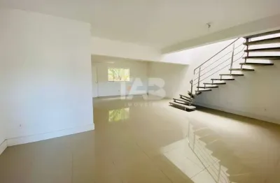 Casa com 5 quartos à venda na Rua Cruz e Sousa, 184, Praia dos Amores, Balneário Camboriú