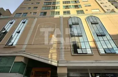 Apartamento com 3 quartos à venda na Rua 300, 187, Meia Praia, Itapema