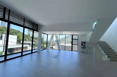 Casa com 4 quartos à venda na Avenida Hermógenes de Assis Feijó, 621, Barra, Balneário Camboriú