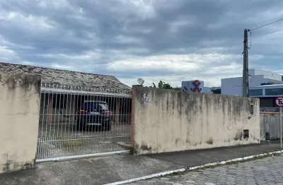 Casa com 2 quartos à venda na Rua Lauro Consoni, 289, Centro, Navegantes
