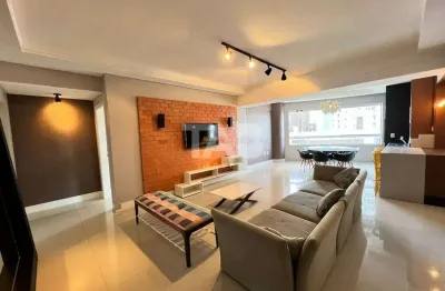 Apartamento com 3 quartos para alugar na Rua 4400, 100, Centro, Balneário Camboriú