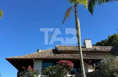 Casa em condomínio com vista mar 180° | gov. celso ramos