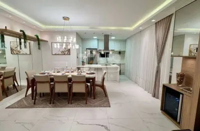 Apartamento com 4 quartos à venda na Rua 238, Meia Praia, Itapema