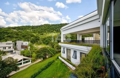 Casa com 5 quartos à venda na Avenida das Arapongas, 1265, Ariribá, Balneário Camboriú
