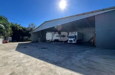 Excelente galpão bem localizado para venda no bairro espinheiros