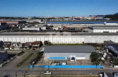 Casa comercial à venda no Espinheiros, Itajaí 