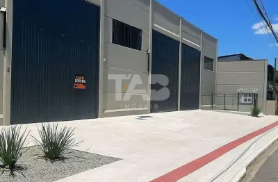 Casa comercial para alugar na Rua Concórdia, 159, Municípios, Balneário Camboriú