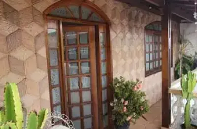 Casa com 4 quartos à venda na Rua Fernão Dias, 2870, Vera Cruz, Belo Horizonte
