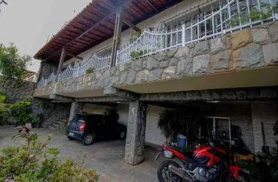 Casa com 5 quartos à venda na Avenida Ribeiro de Paiva, 530, João Pinheiro, Belo Horizonte