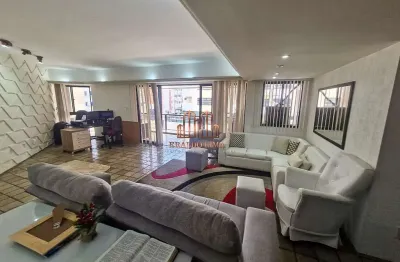 Apartamento com 4 quartos à venda na Rua Desportista Humberto Guimarães, 347, Ponta Verde, Maceió