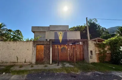 Casa em construção à venda na praia das toninhas, ubatuba/sp