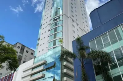 Espaçoso apartamento de 3 suítes no centro de balneário camboriú - 3 vagas