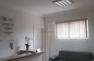 Imperdível oportunidade de casa comercial à venda no centro de indaiatuba-sp! 4 salas, 2 banheiros, 118,75 m² de área.