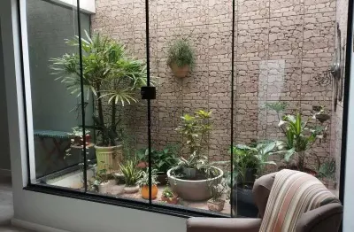 Imperdível oportunidade de compra: Casa à venda em Indaiatuba-SP, Jardim Europa II - 3 quartos, 1 suíte, 2 salas,  banheiros, 3 vagas de garagem e 150,00 m² de área.