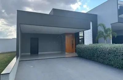 Casa em condomínio de luxo em indaiatuba-sp, residencial evidências: 3 quartos, 1 suíte, 2 salas, 3 banheiros, 4 vagas, 187m².