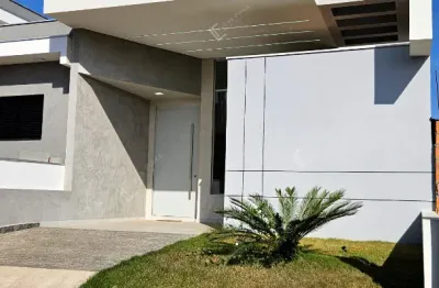 Casa com 3 quartos e suíte no condomínio horto florestal villagio