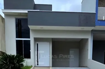 Casa com móveis planejados e suíte no Condomínio Villaggio Ipanema 1