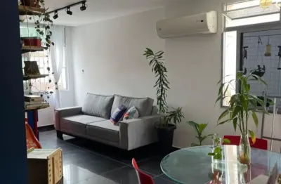 Lindo apartamento localizado no embaré,  em santos!!