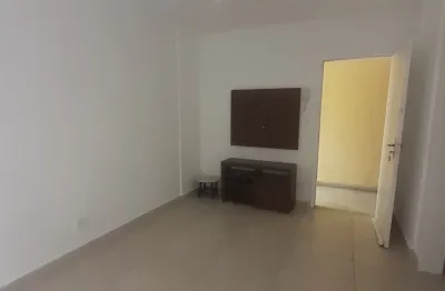 Lindo apartamento a venda  , 180.000,00 prédio em frente o mar