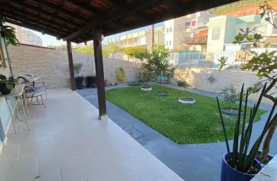 Casa com 3 quartos à venda na Rua Bagdá, 00, Santa Regina, Camboriú