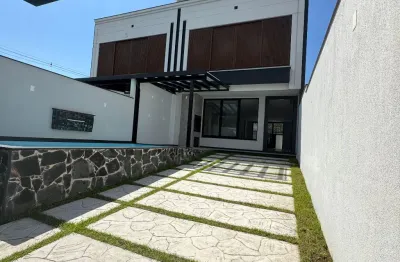 Belíssimo sobrado com piscina no loteamento terras altas em camboriú