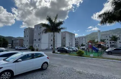 Apartamento 2 dormitórios , semi mobiliado , camboriú / santa catarina