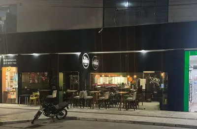 Sala comercial à venda na Rua Guaraparim, Tabuleiro, Camboriú