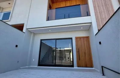 Belissimo sobrado com 3 dormitórios sendo duas demi suites em camboriu