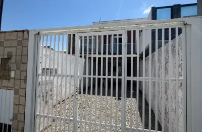 Sobrado semi mobiliado 2 dormitórios e duas vagas de garagem