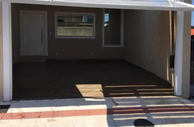 Sobrado possui 3 suítes sendo uma master com closet e espera para hidro