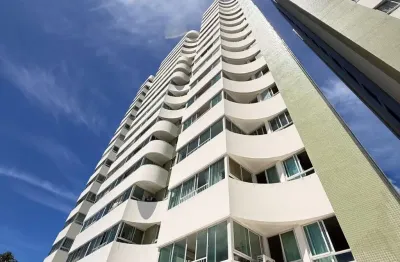 Linda cobertura à venda no condomínio salvador ville clube