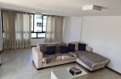 Excelente cobertura duplex com piscina privativa a venda