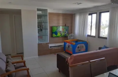 Linda cobertura vista mar com 3 quartos sendo 1 suíte no costa azul