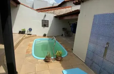 Casa para venda em uberlândia, santa rosa, 3 dormitórios, 1 suíte, 3 banheiros, 3 vagas