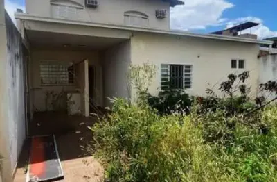 Casa para venda em uberlândia, brasil, 6 dormitórios, 1 suíte, 3 banheiros, 6 vagas