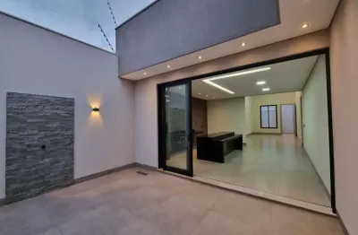 Casa para venda em uberlândia, praça alto umuarama, 3 dormitórios, 2 suítes, 3 banheiros, 4 vagas