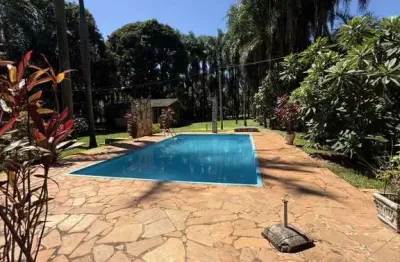 Chácara para Venda em Uberlândia, Chácaras Eldorado, 4 dormitórios, 2 suítes, 3 banheiros, 10 vagas