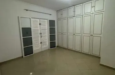 Apartamento para locação no centro de indaiatuba-sp com 3 quartos, 1 sala e 60m² de área - imperdível!