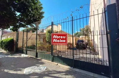 Mooca - terreno 10 x 27,5 = 275 m² - com casa velha para demolir - ótima localização a apenas 850 m do metrô - ótimo para construtores
