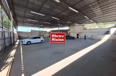 Cambuci - galpão em excelente localização  - área de terreno total 1.150 m² -  área construida = galpão com 700 m + casa antiga com 215 m²