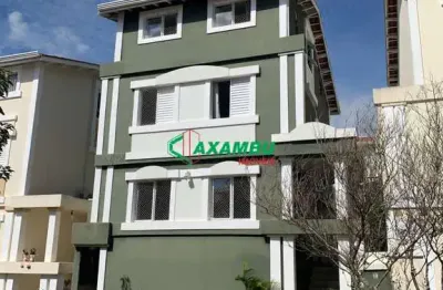 Sobrado de 4 andares com 4 suites (1 master) churrasqueira e piscina. 3 vagas