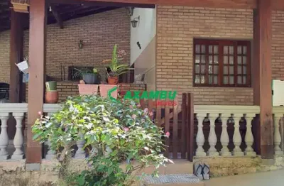 Venda de casa em condomínio de luxo em jundiaí-sp, bairro fazenda campo verde: 3 quartos, 2 suítes, 2 salas, 4 banheiros, 223 m².