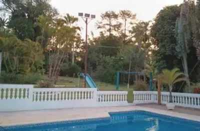 Chácara à venda em jundiaí-sp, bairro dos fernandes: 4 quartos, 2 salas, 2 banheiros, 2 vagas de garagem, 840m² de área. aproveite!