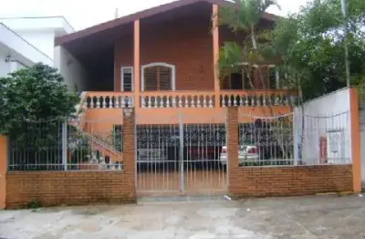Sobrado à venda em jundiaí-sp, bairro colônia: 3 quartos, 1 suíte, 3 salas, 3 banheiros, 6 vagas de garagem, 274m² de área. venha conferir!