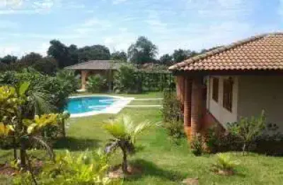 Sítio em rio acima, jundiaí-sp: 3 quartos, 2 suítes, 10 vagas de garagem em terreno de 145.000m²!